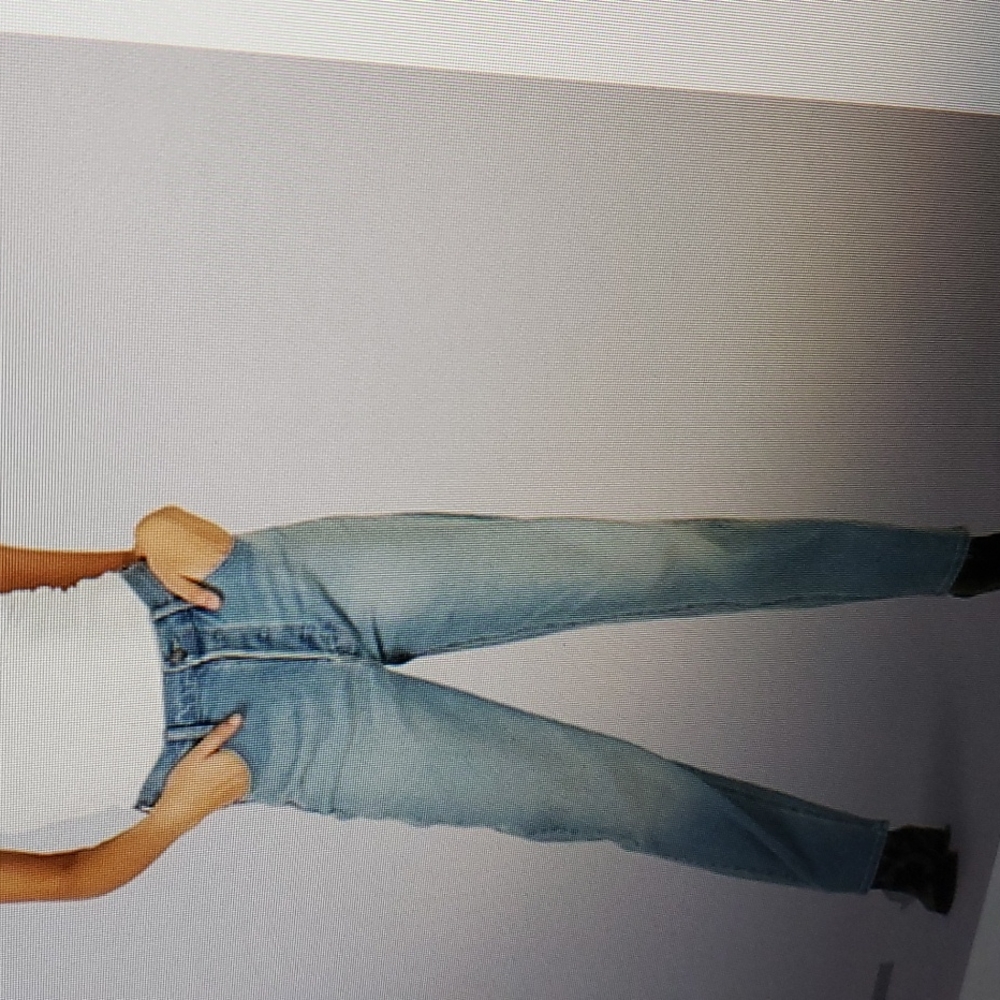 VINTAGE LEE HIGH RISE JEAN'S - Picture 9 of 10